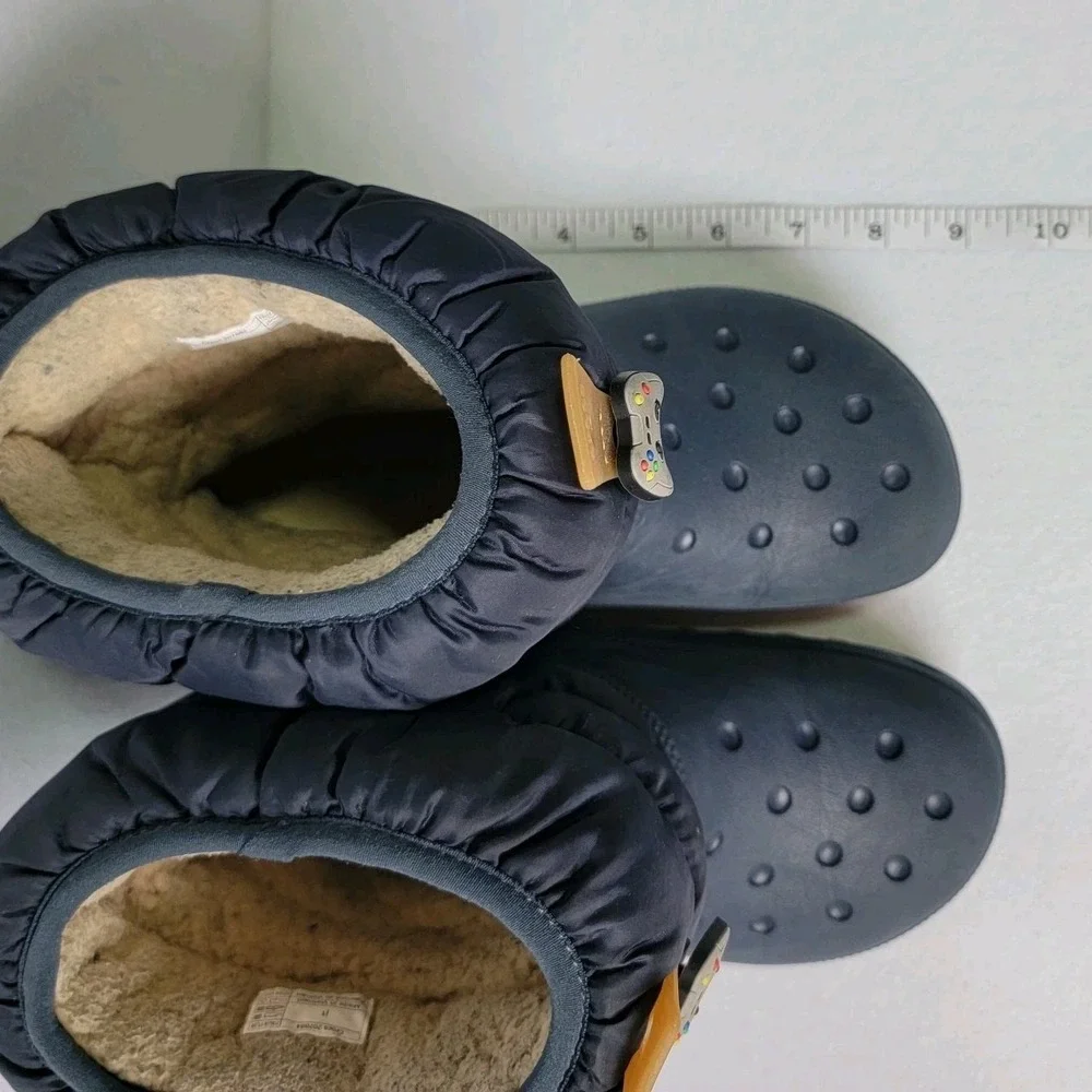 CROCS CLASSIC NEO PUFF WINTER SNOW RAIN INSULATED BOOT Size 1j Puffer Jibbets